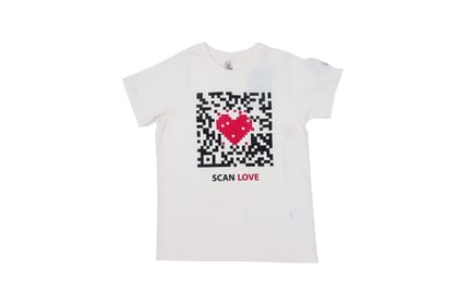 KUCHU Kids T-Shirt with Scan Love Print | Soft Cotton Tee | Lightweight | Skin-Friendly | Everyday Wear | Age 8–9 Years KUCHU Kids T-Shirt with Scan Love Print | Soft Cotton Tee | Lightweight | Skin-Friendly | Everyday Wear | Age 8–9 Years